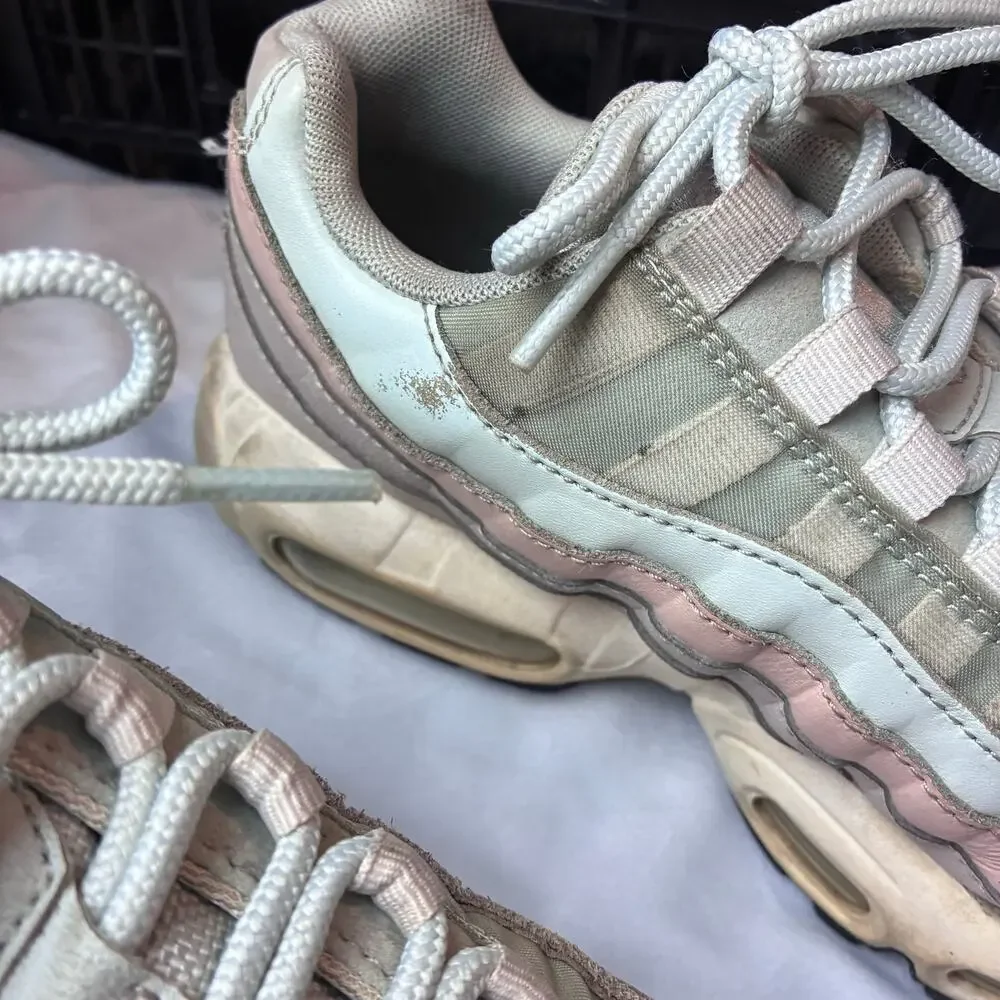 Nike Air Max 95 Sneakers Women’s 7 Moon Particle Silver White Pastels Retro